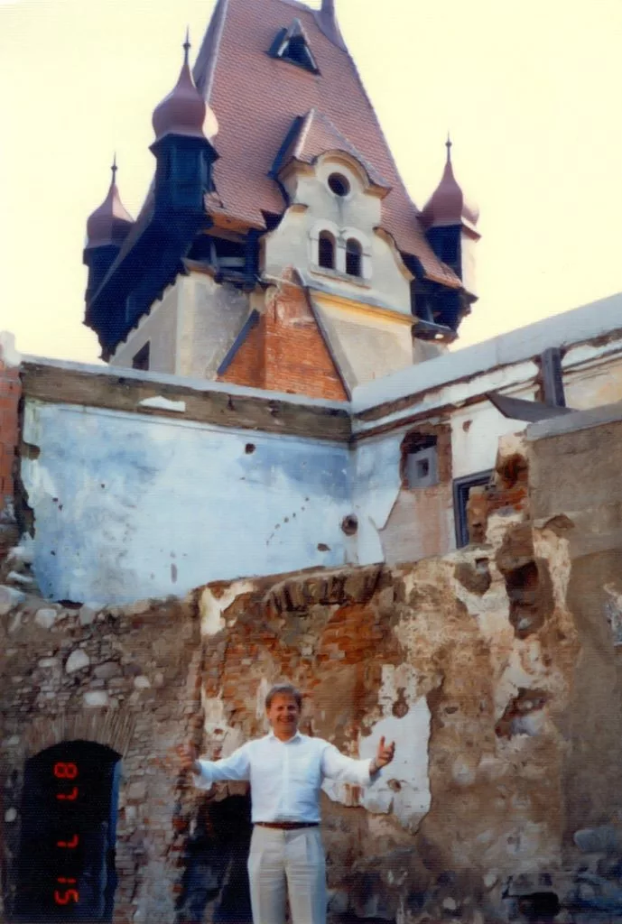 Bruno Buchberger in front of the ruins of Hagenberg Castle